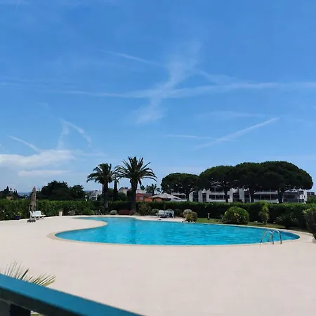 Pour 4 Garage- Piscine- Clim- Jardin * Mandelieu