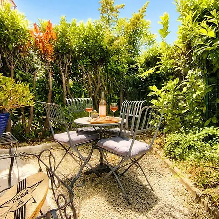 Sleeps 4 - Garage - Swimming Pool - Ac - Garden 公寓 Mandelieu